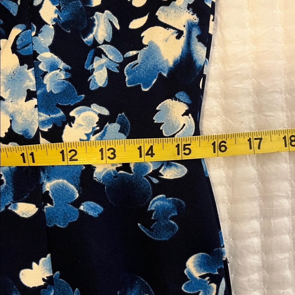 Women’s Donna Morgan size 8 Dress